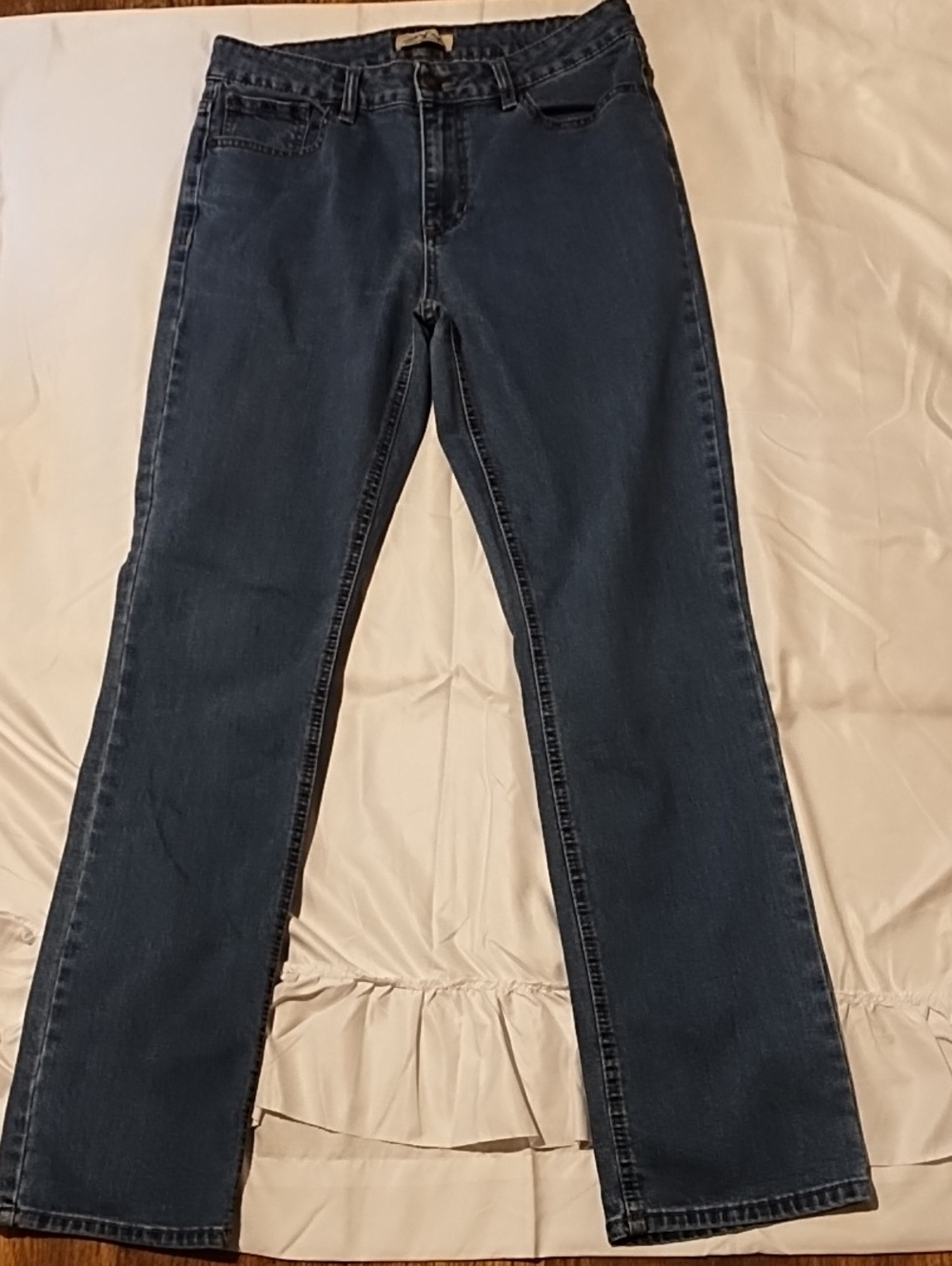 Straight-Leg Women's Jeans in Dark Navy Blue Good Condition Size 10.